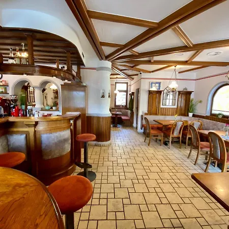 Han/Misafirhane Poechhacker